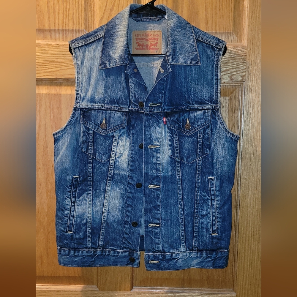NWOT Levi's Men's Classic Blue Denim Vest MEDIUM